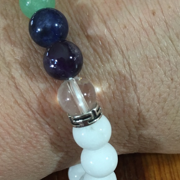 White Jade Chakra Bracelet NATURAL STONES - Picture 6 of 8
